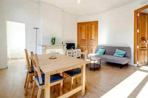 Canebiere 4 - Appartement Climatise Avec Balcon